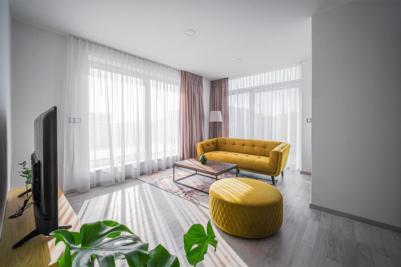 Grunt Apartments มลาดาโบเลสลัฟ ภายนอก รูปภาพ