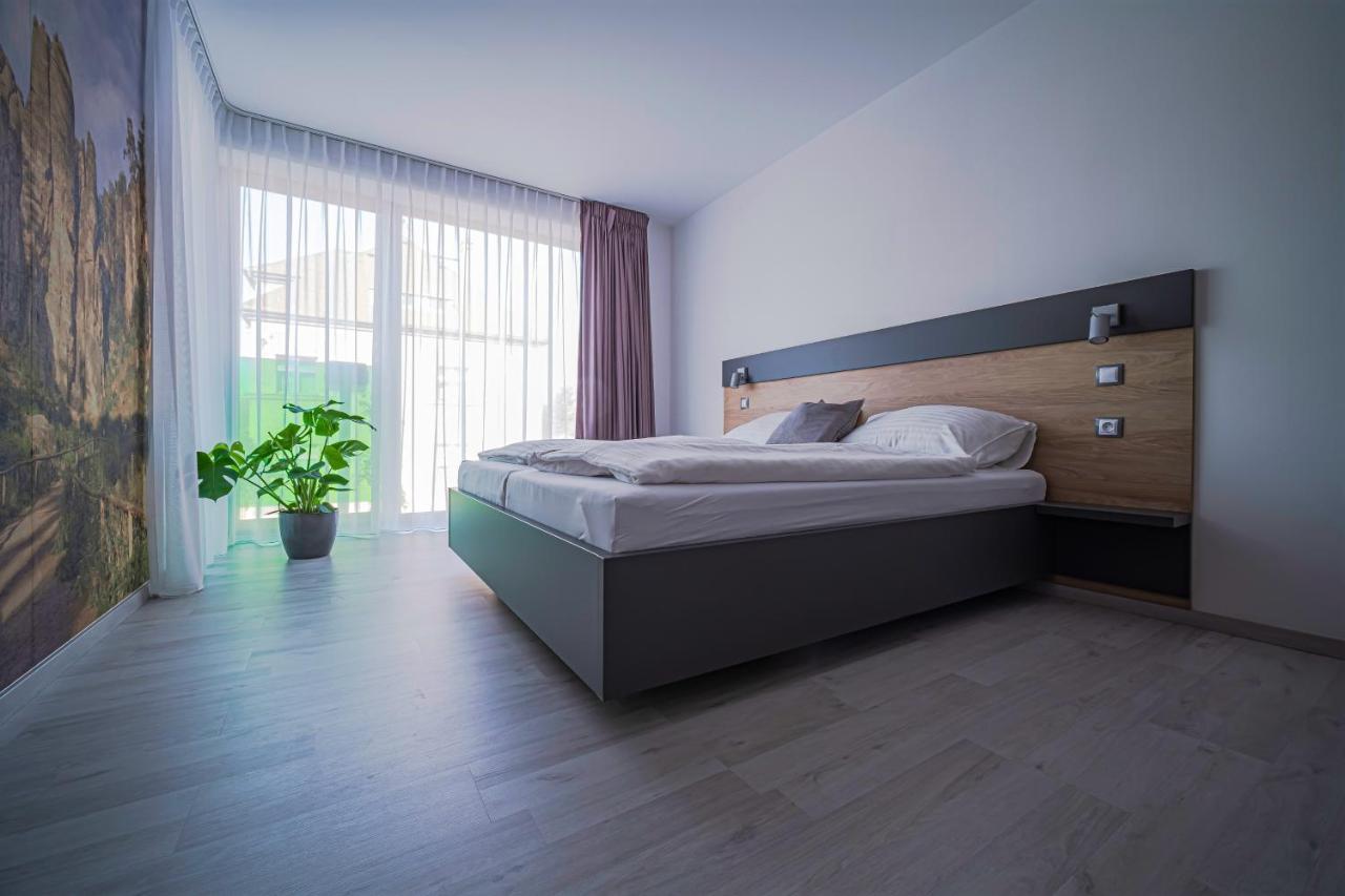 Grunt Apartments มลาดาโบเลสลัฟ ภายนอก รูปภาพ